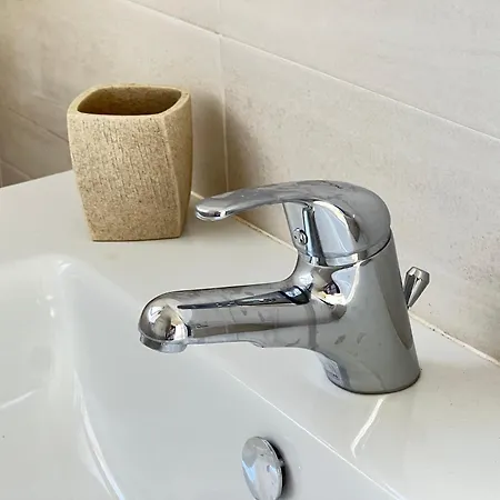 Moderno Di Beniamino Murgioni A