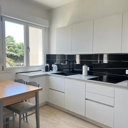 Moderno Di Beniamino Murgioni A *