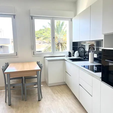 Moderno Di Beniamino Murgioni A