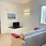 בית נופש Moderno Di Beniamino Murgioni A *