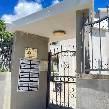 Moderno Di Beniamino Murgioni A