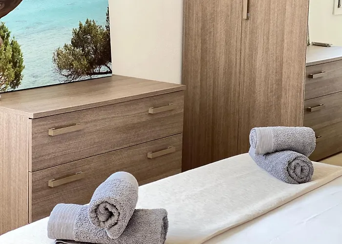 Holiday home Self Check-in Apartment: Shuttle Stop & Scooter *