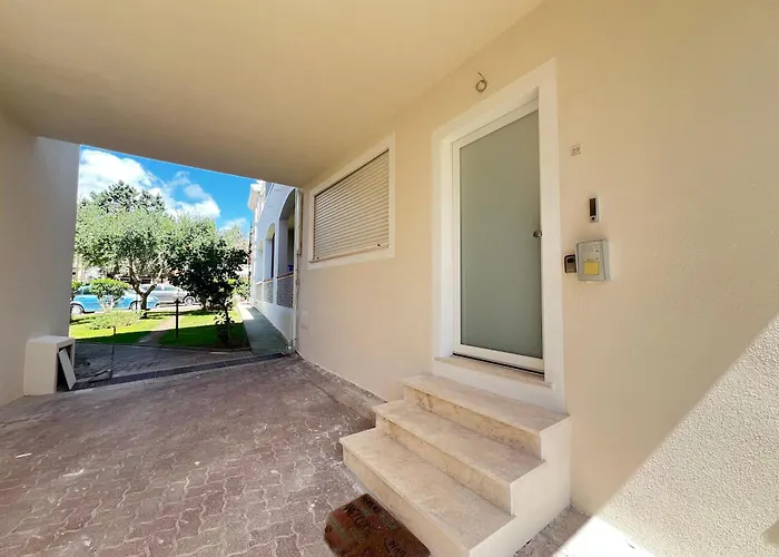 Self Check-in Apartment: Shuttle Stop & Scooter Villasimius