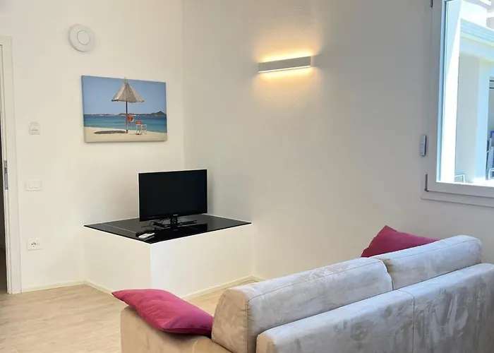 Holiday home Self Check-in Apartment: Shuttle Stop & Scooter *